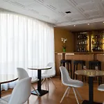 Hotel Le Valois, Centre