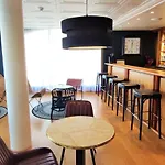 Le Valois, Centre 3*