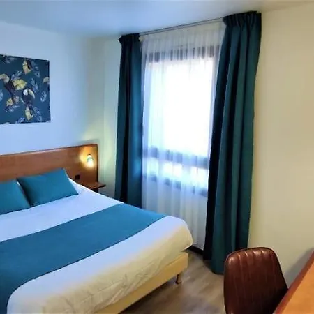 Le Valois, Centre Hotel
