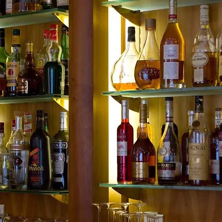 Отель Le Valois, Centre 3*