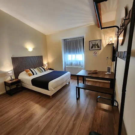 Le Valois, Centre Отель 3*