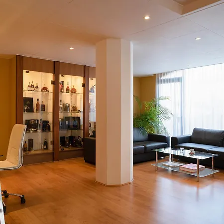 Le Valois, Centre Otel Cognac