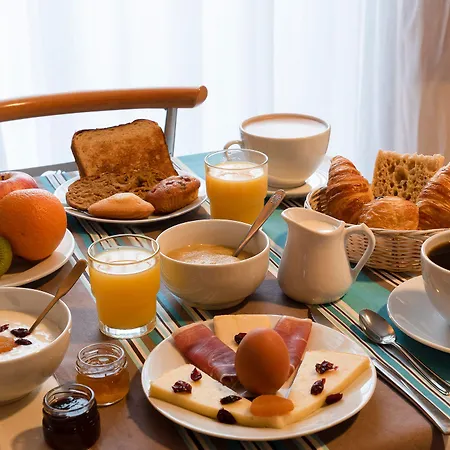 Le Valois, Centre Отель 3*