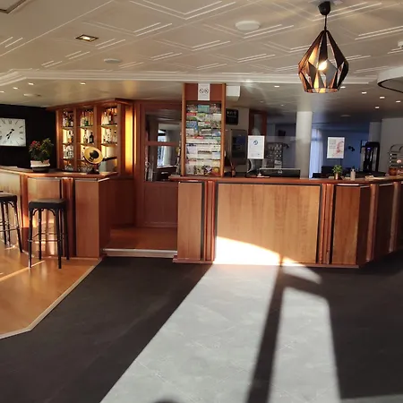Otel Le Valois, Centre 3*