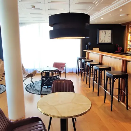 Le Valois, Centre 3*