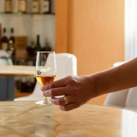 Отель Le Valois, Centre