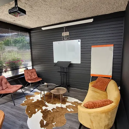 Le Valois, Centre Отель 3*