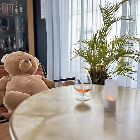 Le Valois, Centre 3* Коньяк