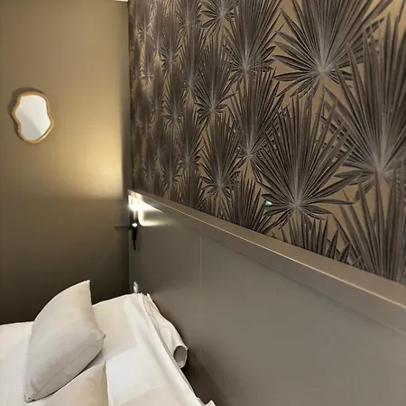 Le Valois, Centre Otel 3*