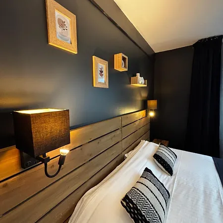 Le Valois, Centre Hotel 3*