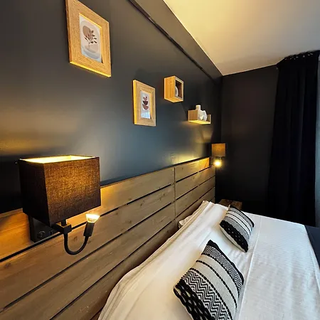 Le Valois, Centre Hotel 3*