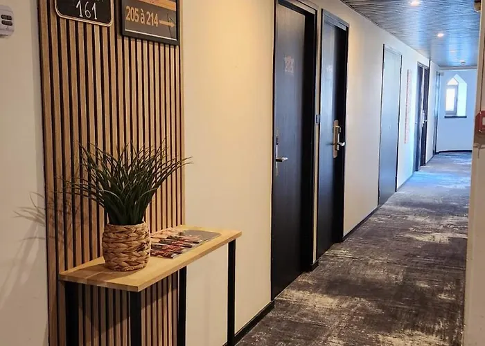 Le Valois, Centre Отель