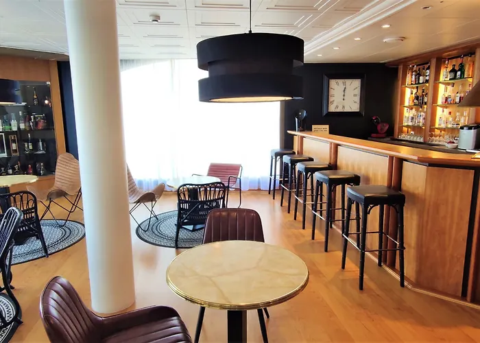 Le Valois, Centre 3*