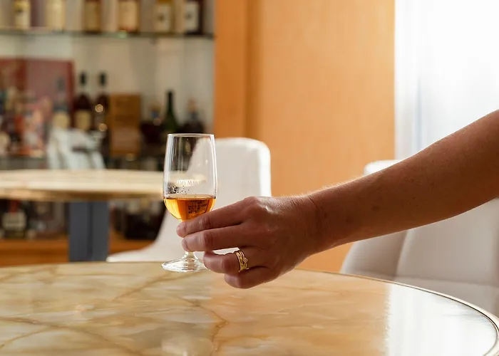 Hotel Le Valois, Centre