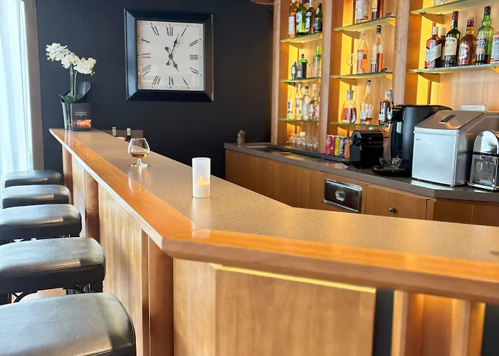 Le Valois, Centre Отель